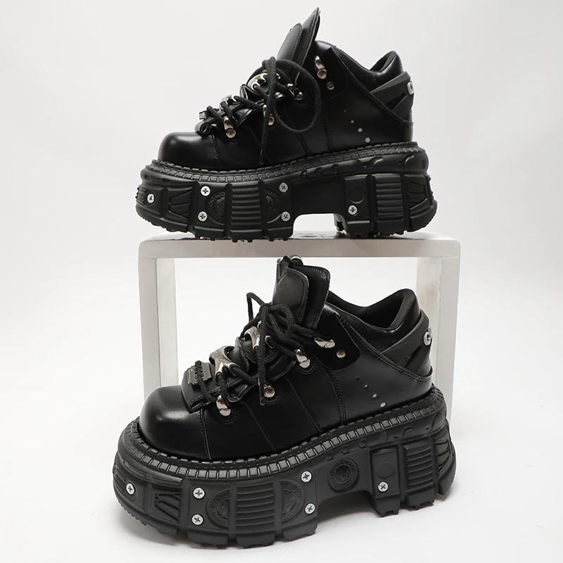 Fashion Punk Muffin Shoes Women Metal Decoration Gothic Thick Bottom Platform Lace-up Female Sneakers Solid Color Black Leisure shoes