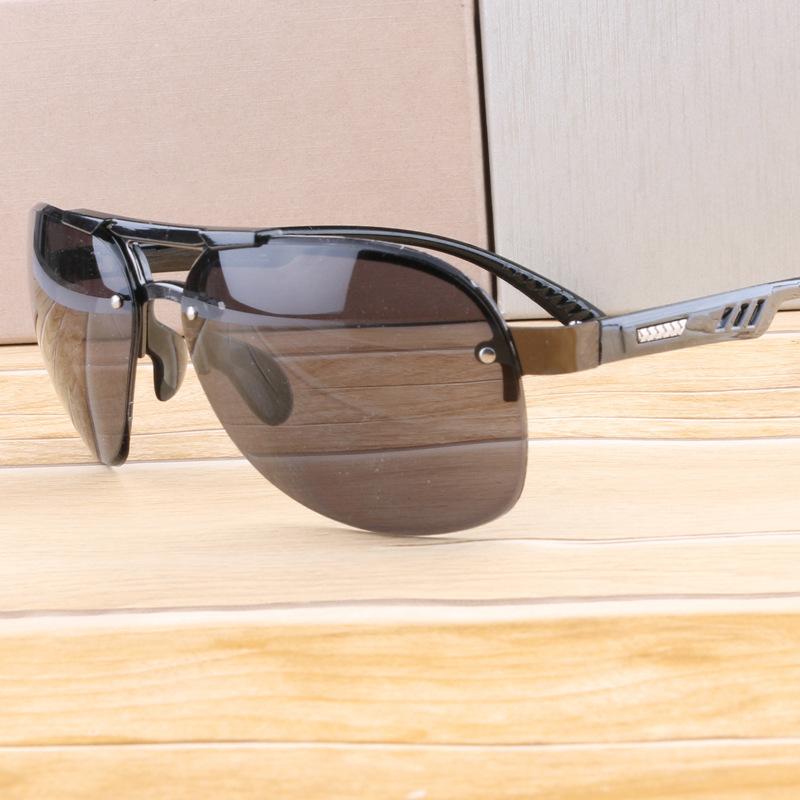 Occhiali da Sole Classici con Lenti Sfumate Uomo Donna Lusso Guida Pilota Occhiali da Sole Moda Senza Montatura Occhiali da Sole Femminili Maschili Occhiali UV400
