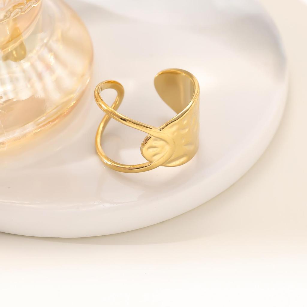 18K Non-fading European and American Irregular Hollow Ring - Versatile Fashion Hand Jewelry Design