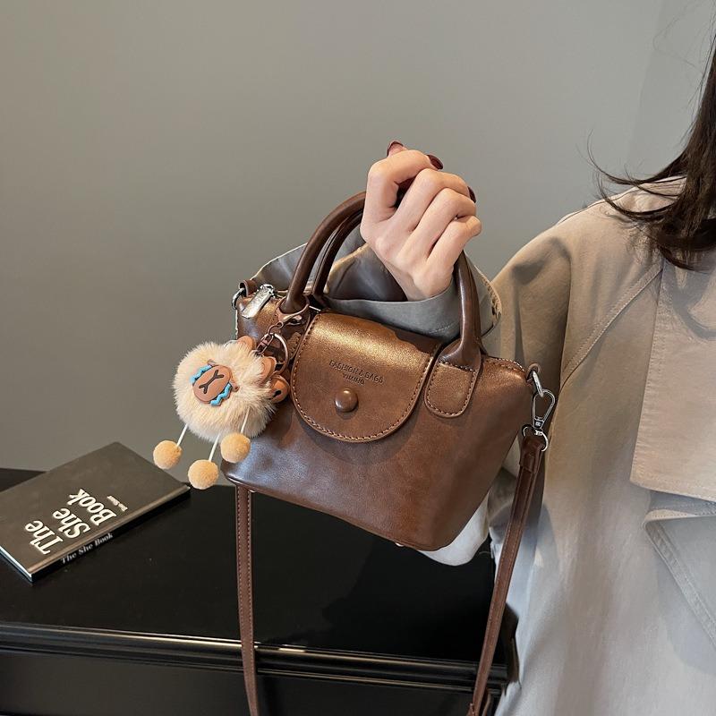 Handbag bag women's new trendy fashion casual versatile shoulder bag commuter messenger bag