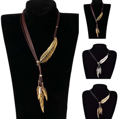 Bohemian Damen Strass Feder Anhänger Kunstleder Seil Halskette Schmuck