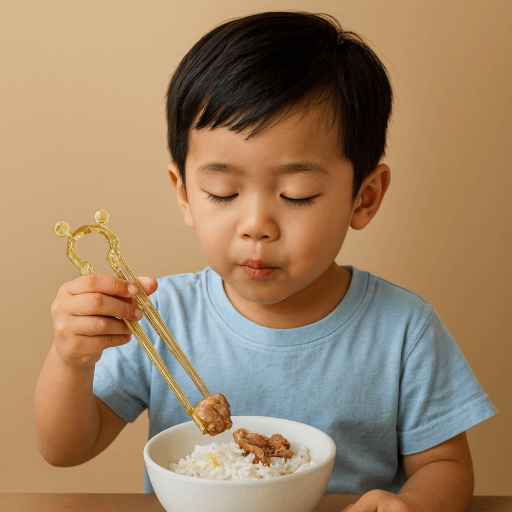 2pcs/set Anti Slip Training Chopsticks Food Grade with Storage Box Kids Chopsticks Bear Shape High Temperature Resistance