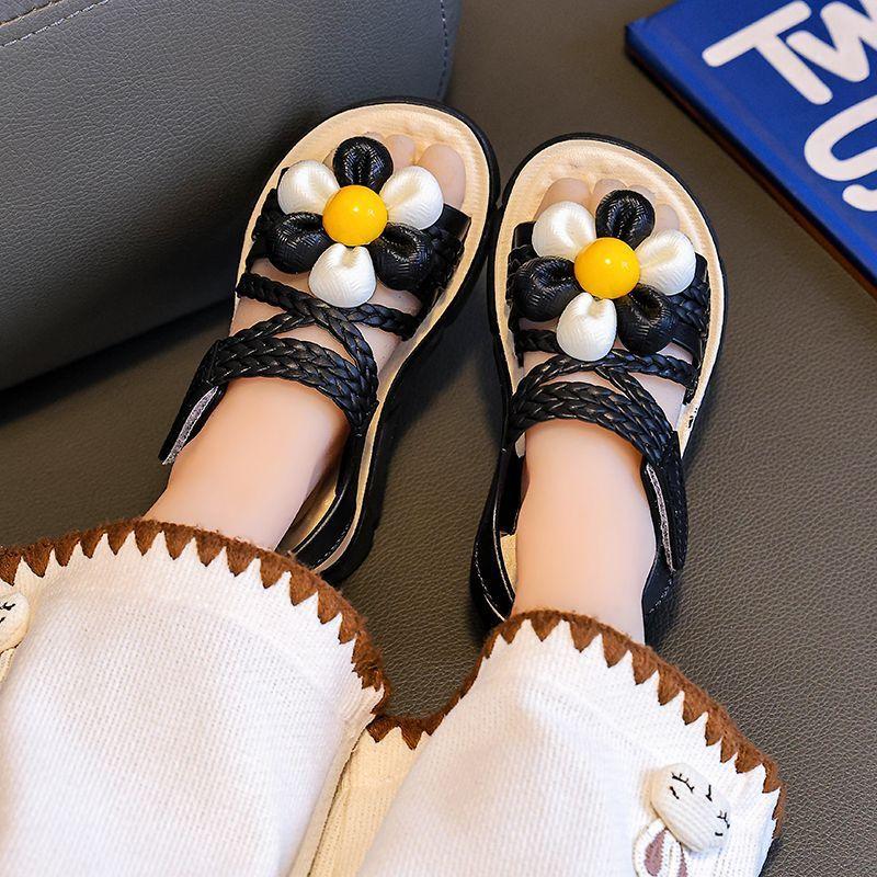 Children's Summer Sandals Princess Style Internet Celebrity Fashionable Stylish Non-Slip Soft Sole Beach Sandals for Little Girls