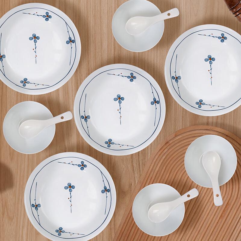 Mengyuan Plum Blossom 18-Piece Ceramic Dinnerware Set