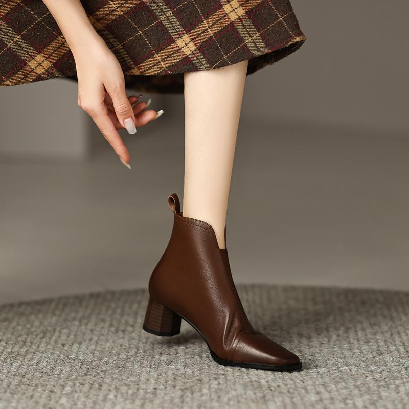 Fashion Women's new autumn and winter square toe retro leather cowhide mid heel thick heel size Chelsea calf boots