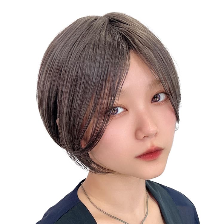 AQUADOLL Short Wig with Bangs, Centered Straight Blonde, High-Tone, One Size Fits Most, GB1. Rose Almond, wg358PG