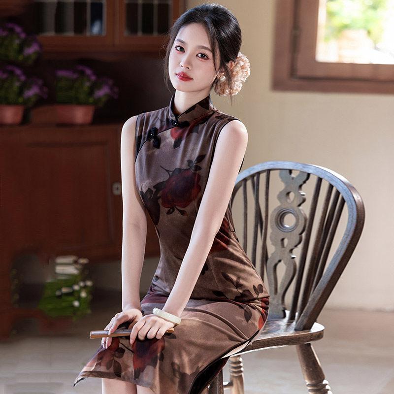 Sleeveless national style, new Chinese Suzhou long cheongsam, improved young 1011 new women's high-end sense, daily wear