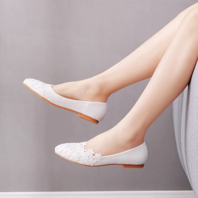  Fashion Woman Flat Lace Wedding Shoes Pointed Toe Flat White Women's Bridesmaid Shoe Lightweight Dance Shoes Sneaker