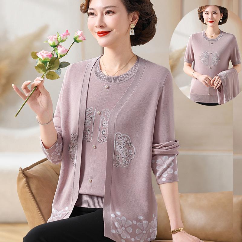 Höst/Vinter 2025 Stickad Kostym i Kinesisk Stil för Medelålders Kvinnor: Trendig Nationaltröja med Knappar