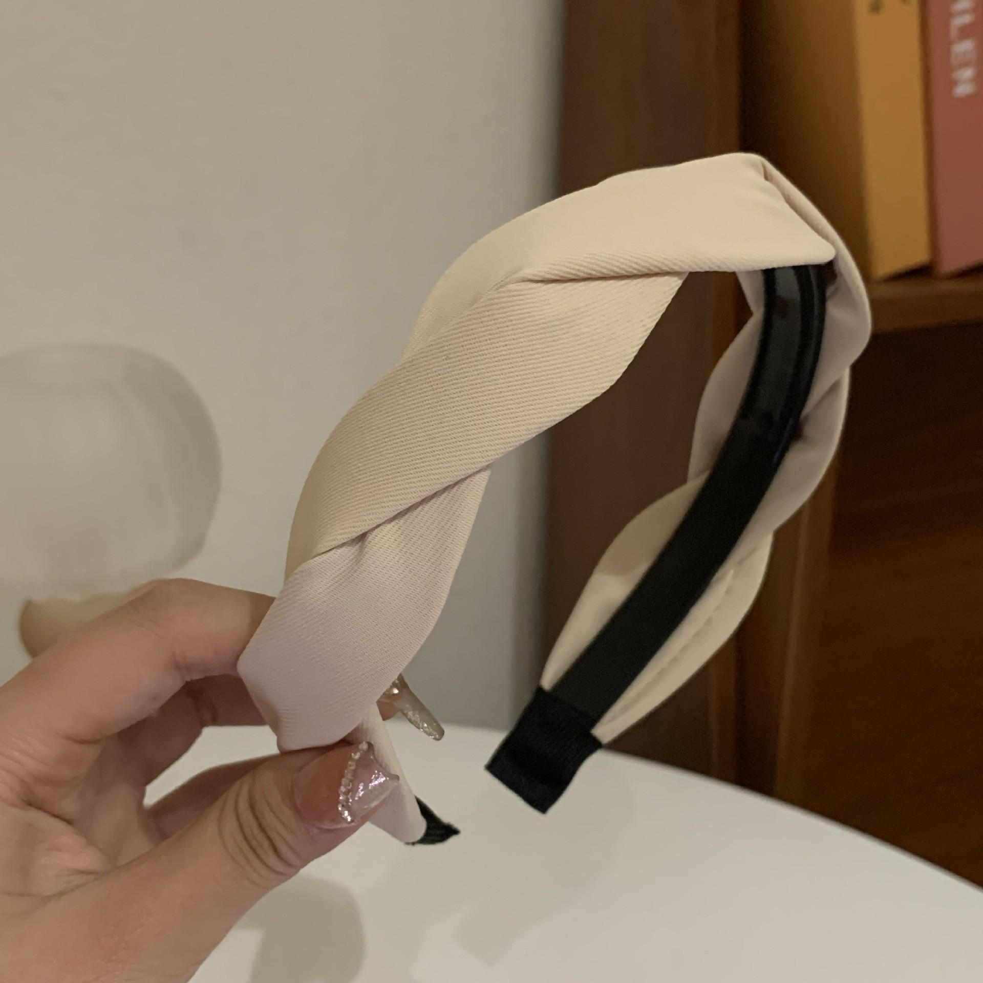 

2023 Новый женский коричневый витой ободок-шпилька - стильный универсальный аксессуар для волос