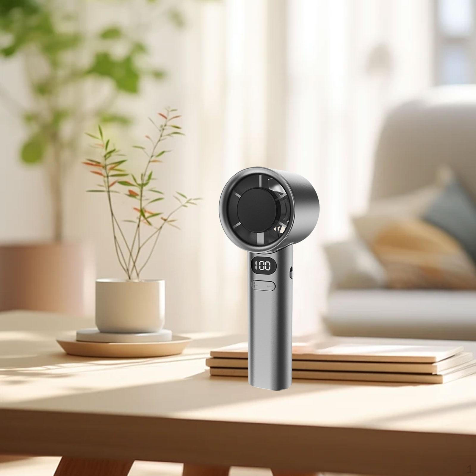 

Компактный USB-вентилятор для личного использования, идеально подходит для мероприятий на открытом воздухе и путешествий серый