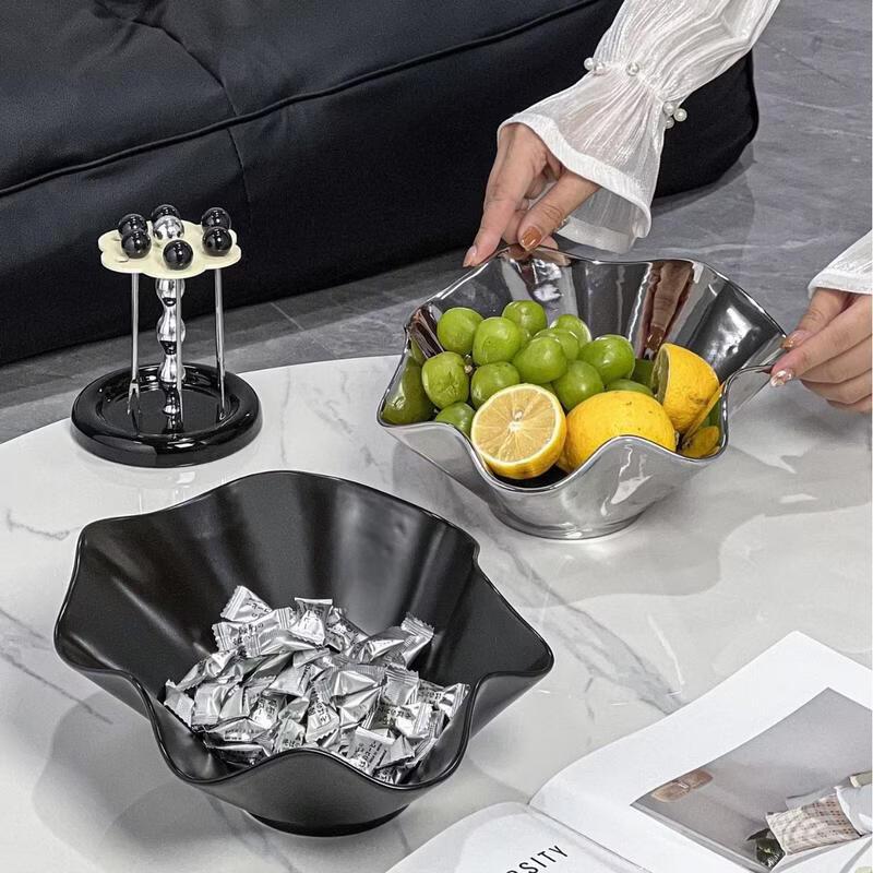 

Horned Pansy Ceramic Wave Fruit Bowl