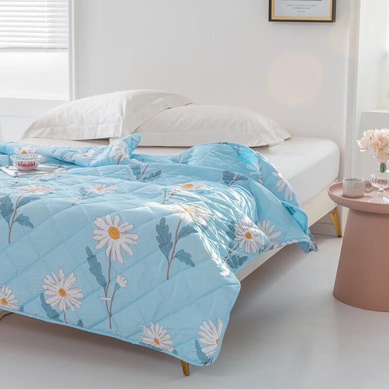 Louis Kellog Chamomile Sleep Comforter