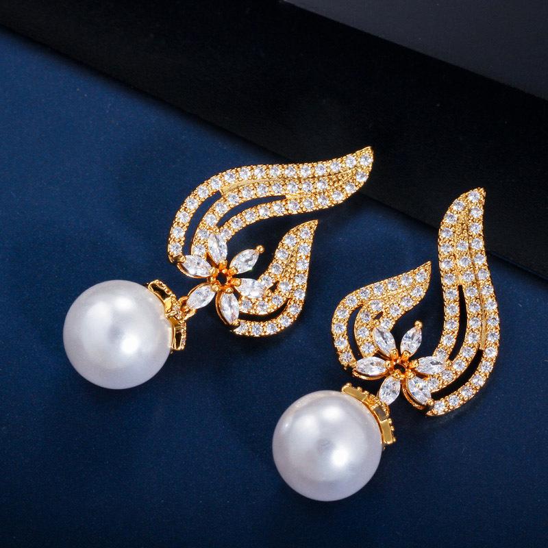 E0260 Shell Pearl Micro-Inlaid Zircon Earrings, Environmentally Friendly Copper Plating