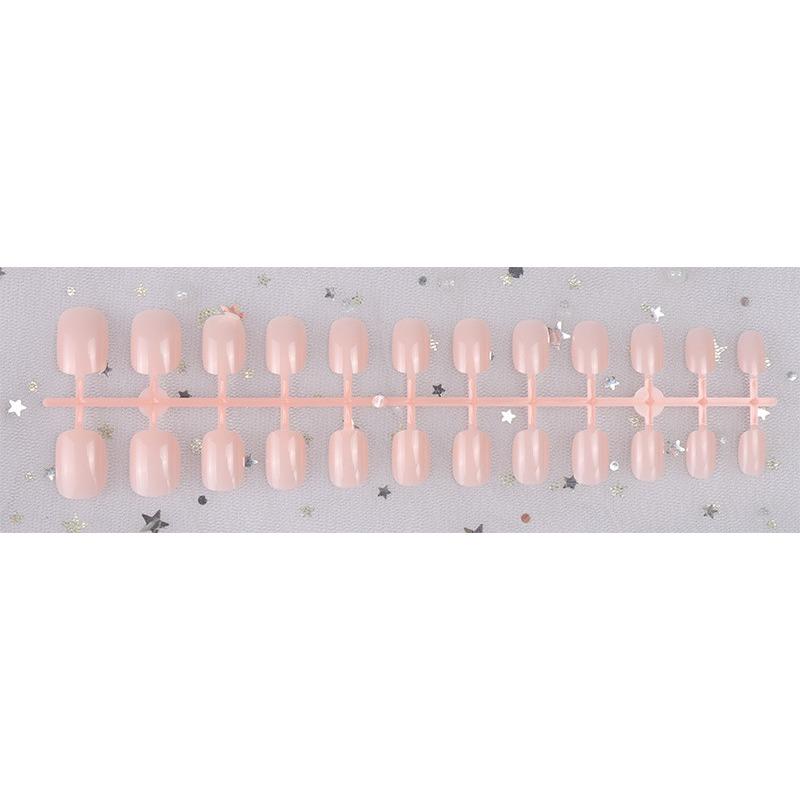 Kurzer runder Kopf Kleine Kinder Falsche Nägel Niedlicher und kleiner Nailart-Patch Ohne Versiegelungsstreifen Nagelstück Falscher Nagel Fertigprodukt