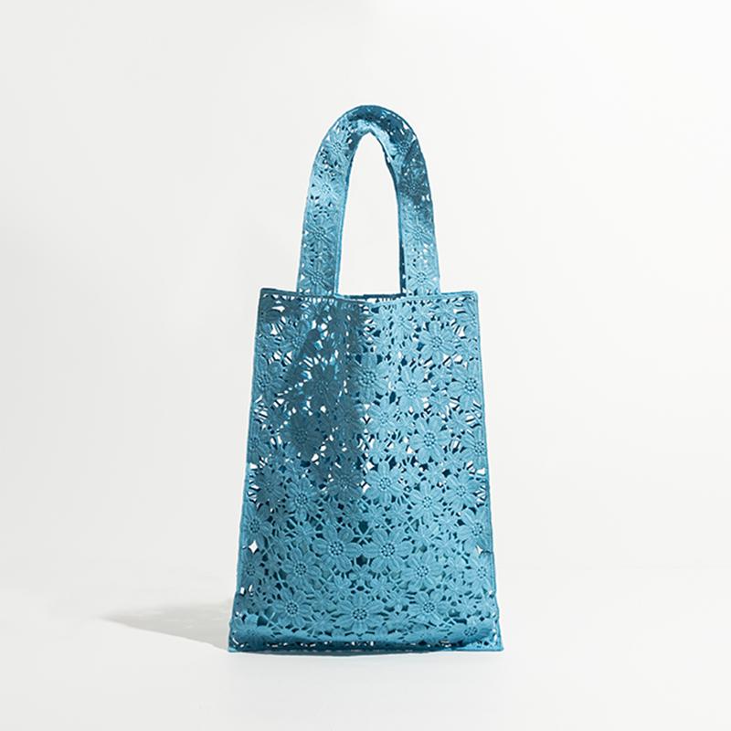 Ladies Shoulder Bag Luxury Summer Beach Bag Cute Fashion Hollow Flower Tote Bag Elegant Handbag Big Shopping Bag