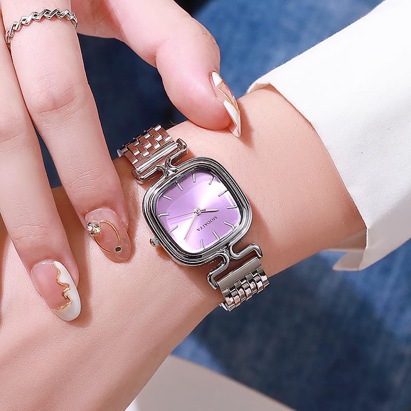 Trendy Square Dial Quartz Women's Watch - Fashionable and Versatile