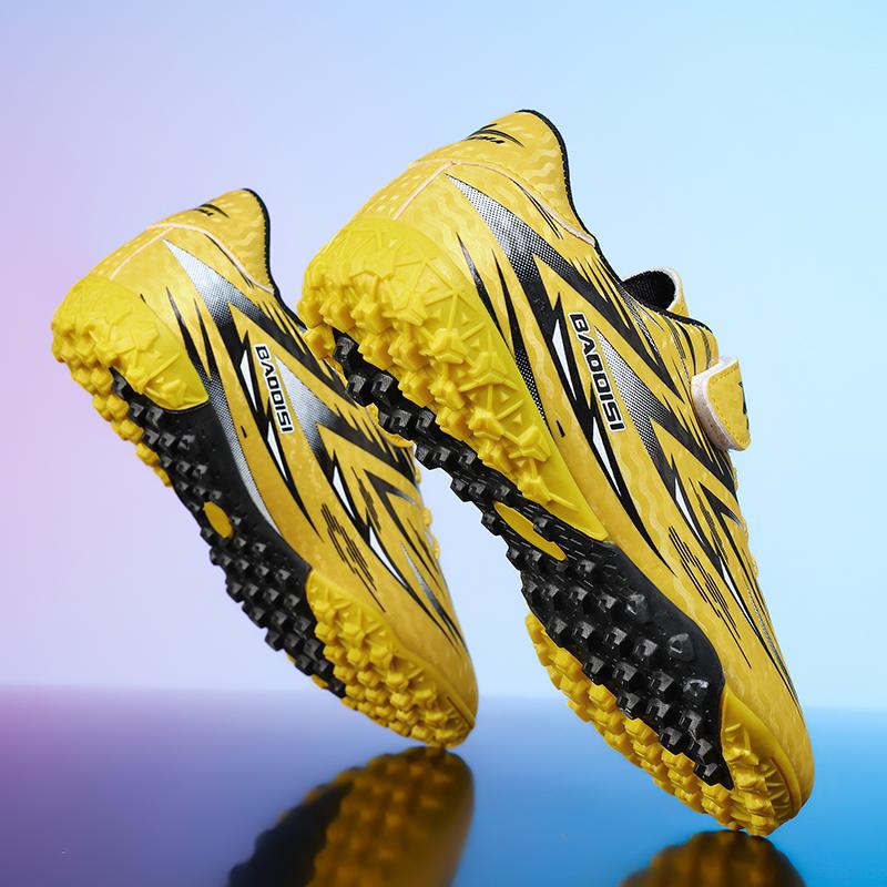 Football Shoes student Non Slip Society Cleats Soccer Shoes TF/FG boys Indoor Football Field Boots Fast Professional Sneaker