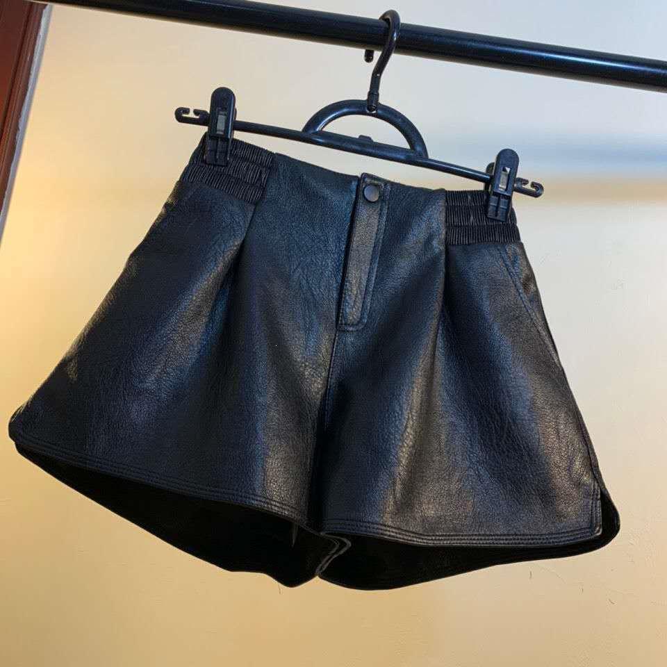 2025 Women's High Waist Leather Shorts: Korean Style Wide-Leg, Bootcut, Versatile for Autumn/Winter