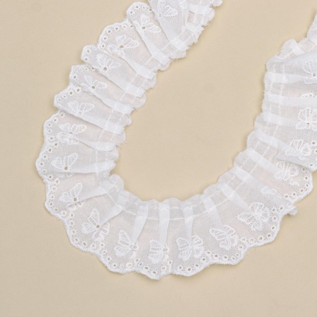 Cotton Heart Lace Trim: Handmade Pleated Accessories with Embroidery Thread