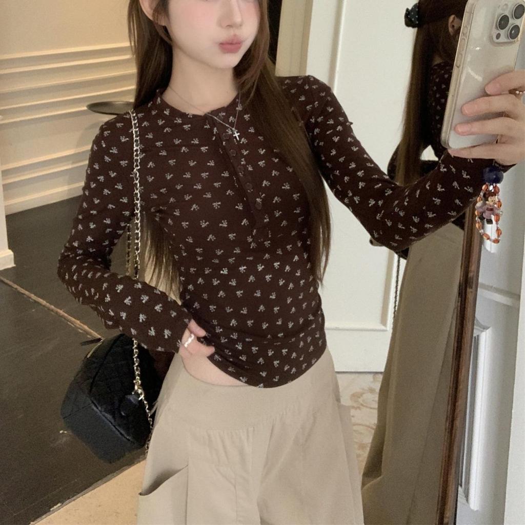 Apricot Floral Slimming Long Sleeve T-shirt - Chic & Warm Women's Inner Layer Top