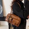 Borsa a Spalla da Donna in Ecopelle PU Monocolore Retrò con Tasche Multiple Grande Capacità Completa di un Ciondolo Accessorio Staccabile