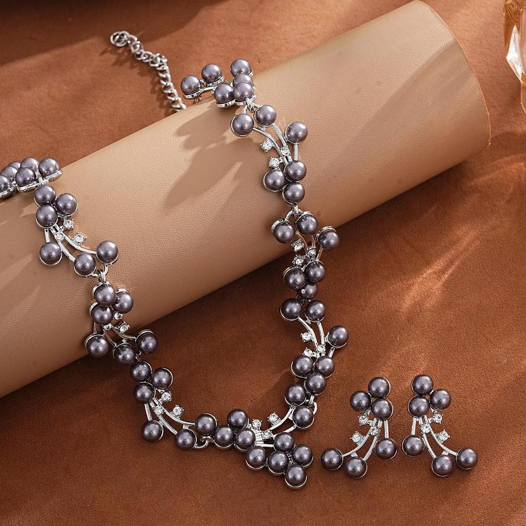 2025 Bridal Wedding Jewelry Set: Elegant Alloy Pearl Necklace & Earrings
