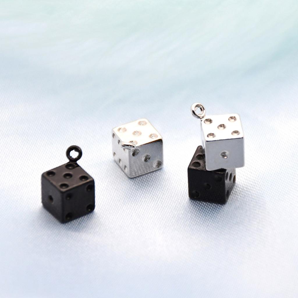 Sturdy Alloy Dices Charm Pendant Vintage Dragon Designs Fashion Jewelry Accessory for Necklace Bracelet Craft Supploes