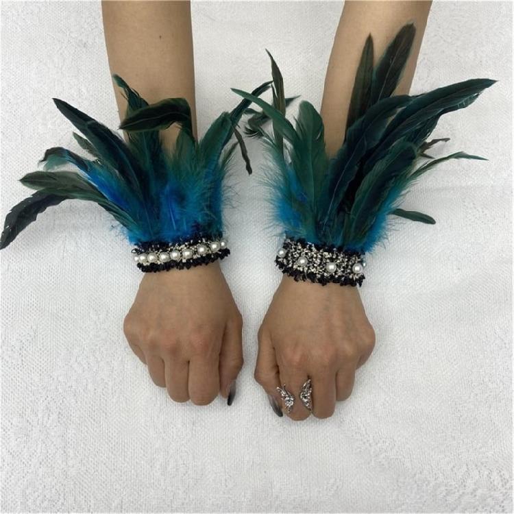 Elegant Feather Wrist Cuffs for Women Photography for Medieval Feather Bracelet Halloween Cosplay and Evening Dresses