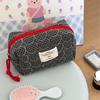 Gesteppte Herz karierte Kosmetiktaschen für Damen Make-up-Etui Große Kapazität Damen Reise-Aufbewahrungstasche Lässige Mädchen Handtasche Clutch-Geldbörse