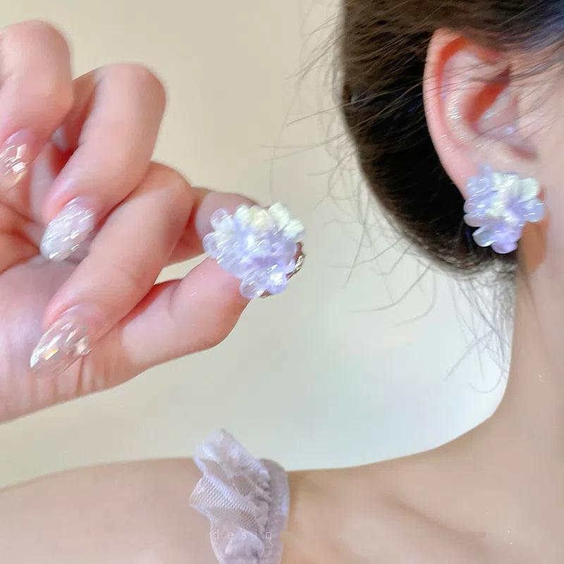 Embroidered Ball Flower Stud Earrings with Contrasting Resin for Stylish Women; Sweet Fashion Ear Jewelry