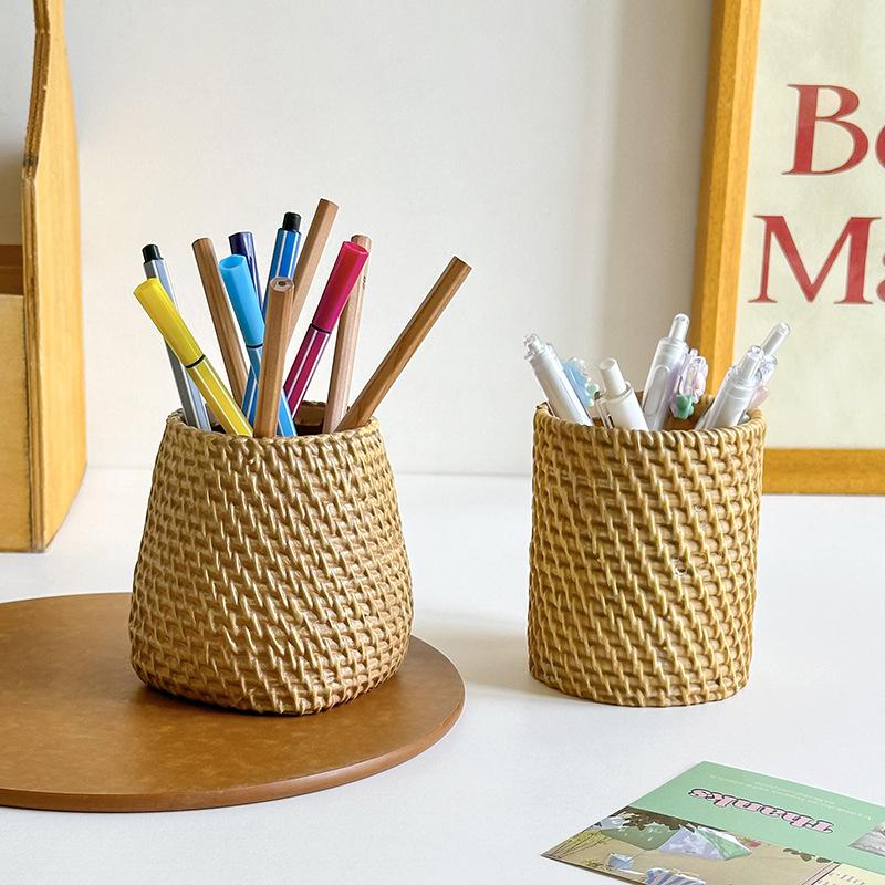 New Rattan-style Round Pen Holder, Flower Arrangement Bucket, Multi-functional Storage Basket, Makeup Brush Storage Tube Box