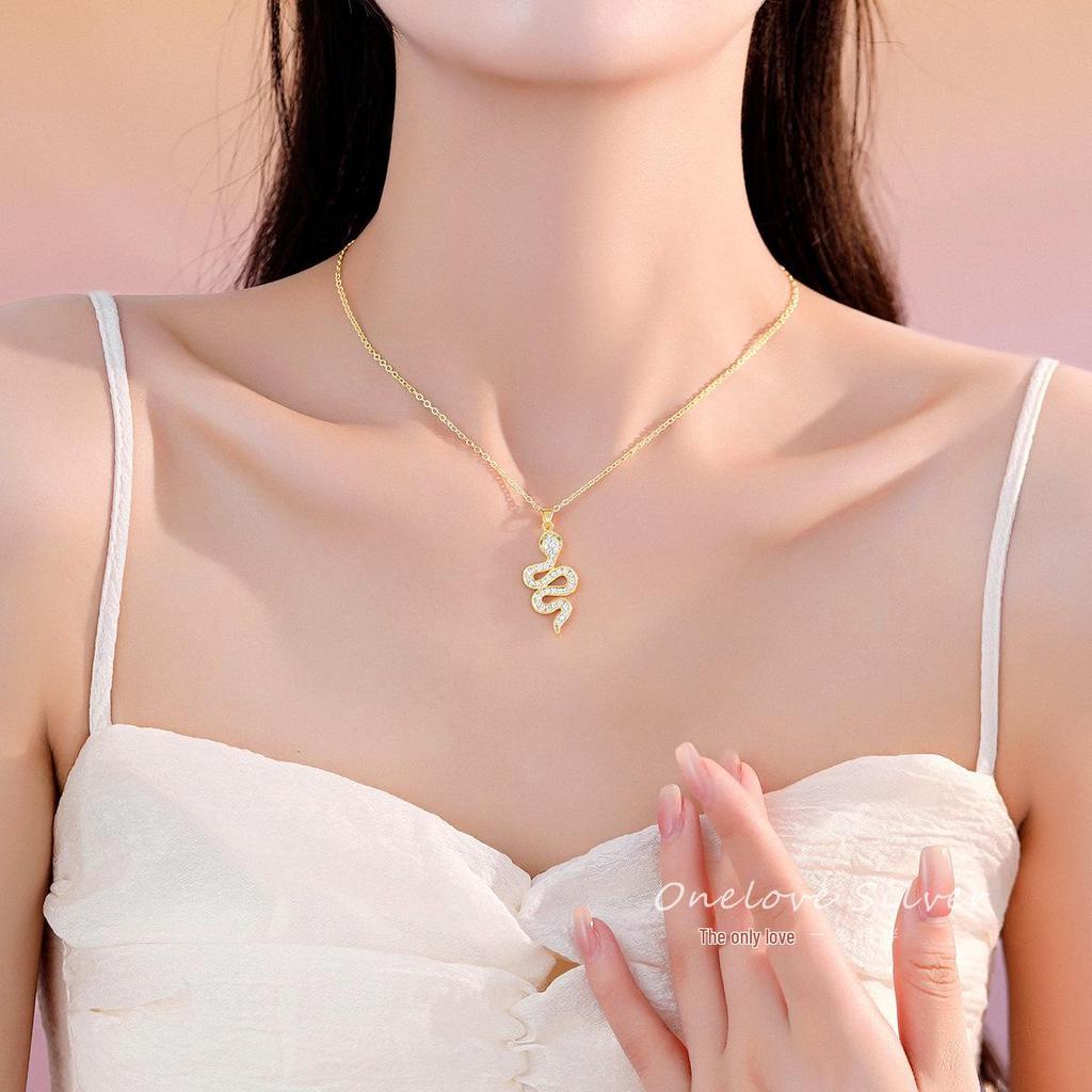 Exquisite Spirit Snake Diamond Pendant Necklace - Gold Thin Chain for Women
