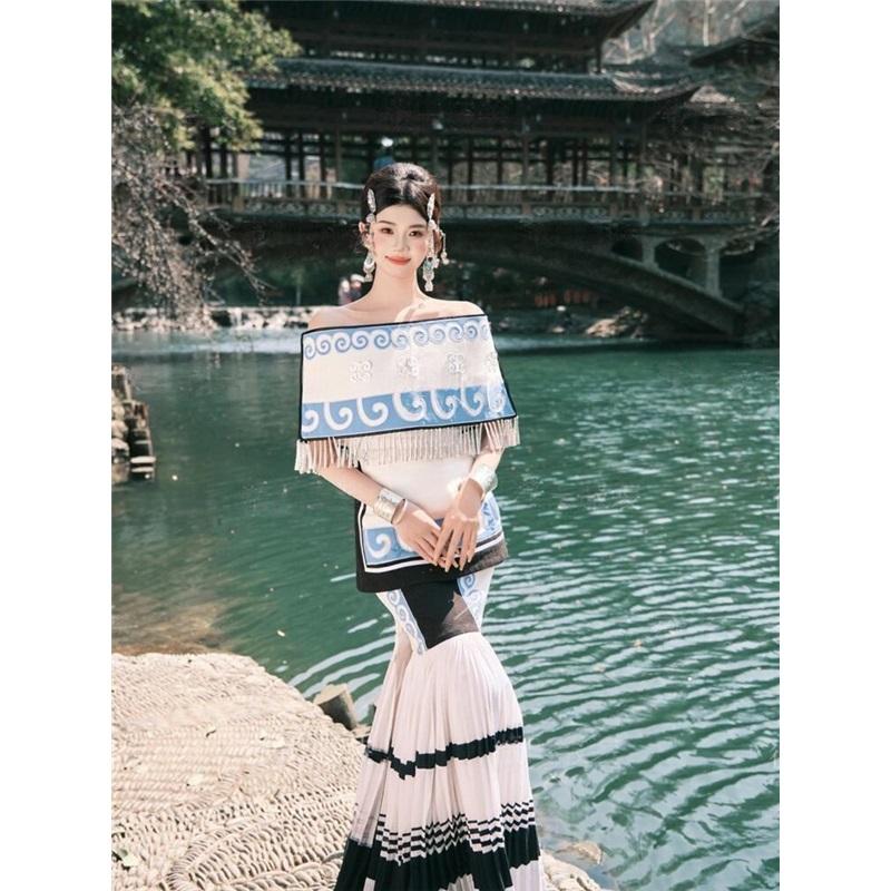 

Yunnan Ethnic Minority Costume, Chinese Yi Tribe Miao Style Folk Dance Performance Dress Traditional Clothing Set for Women One Size разноцветный