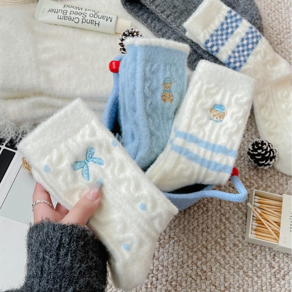 Super Winter Bear Warmth Thickened Bow Australian Velvet Cartoon Winter Sleep Socks Mid-Tube Embroidered Blue