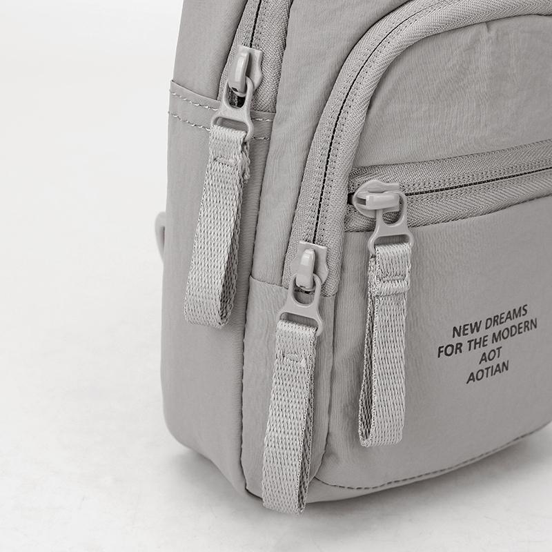 Borsa a petto resistente in tessuto Oxford con tasche multiple – Borsa a tracolla leggera unisex per viaggi, attività all'aperto e uso quotidiano
