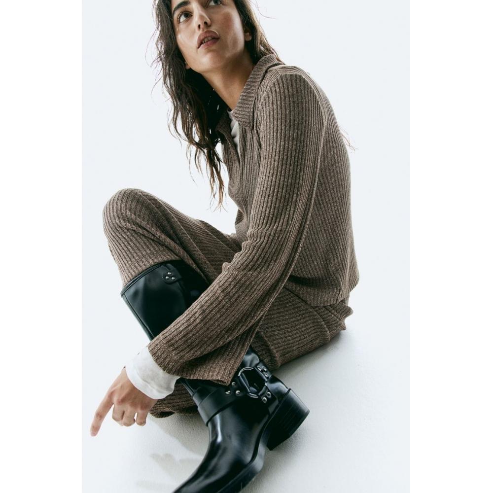 

Воротник HM в рубчик, коричневый меланж