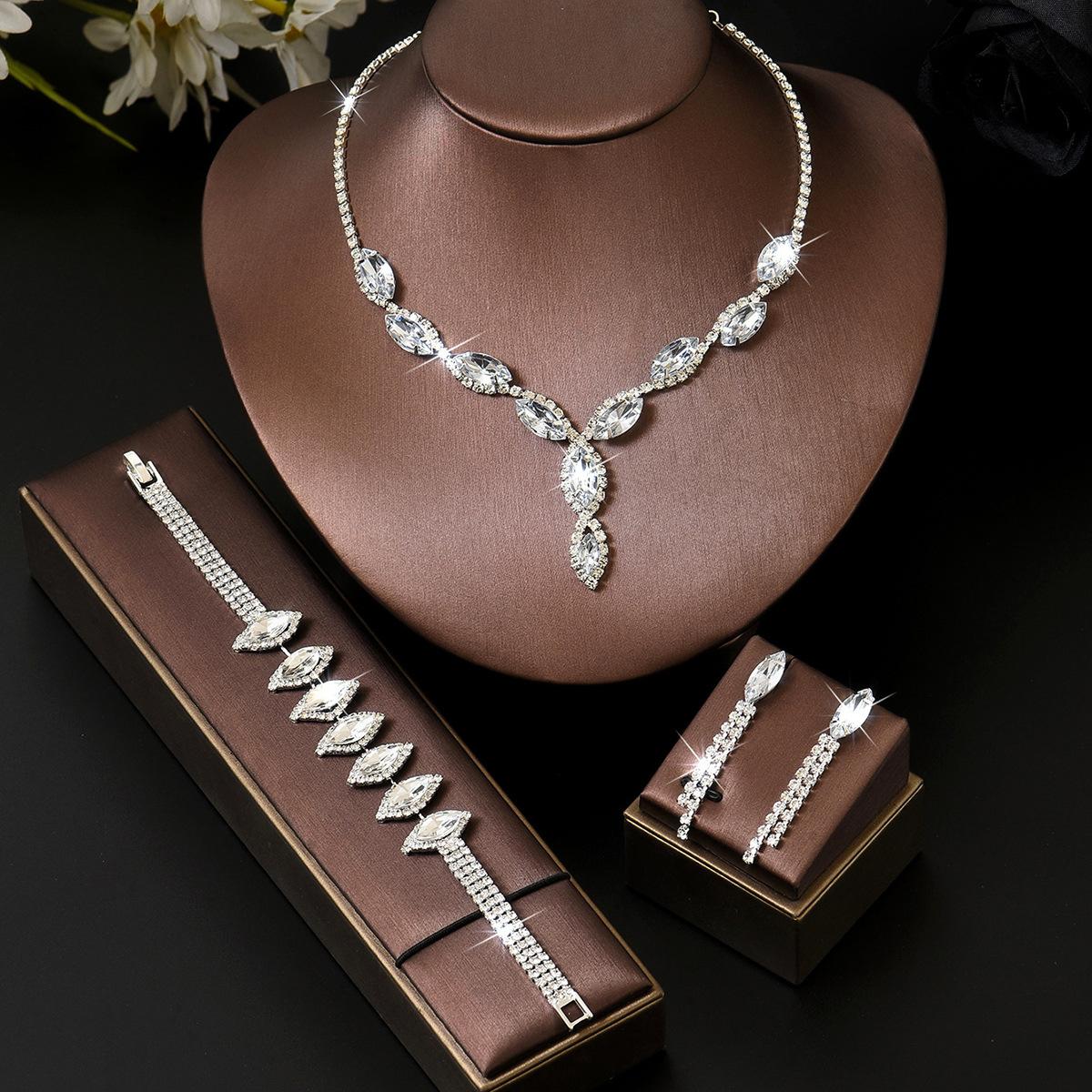 Fashion Jewelry Popular Jewelry Set Full Diamond Claw Chain Bridal Necklace Earrings Bracelet Jewelry 2026 45CM