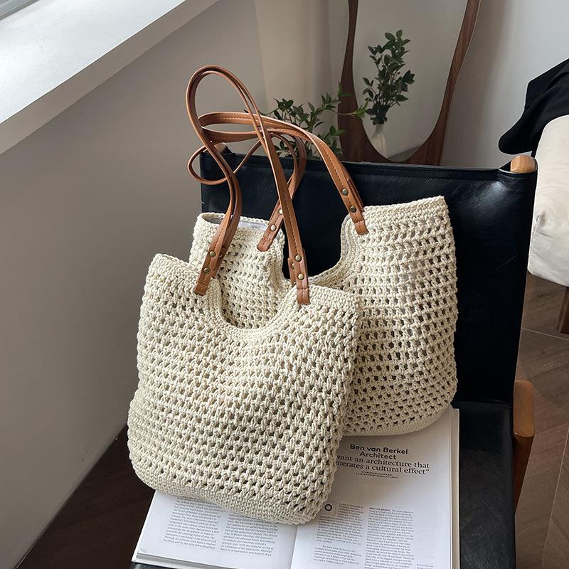 Seaside Beach Woven Bag Women's Large-capacity Commuter Shoulder Tote Bag
