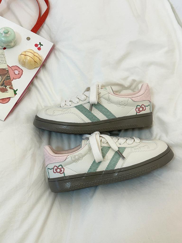 Flat white shoes summer niche trend board shoes versatile board shoes niche shoes children's new