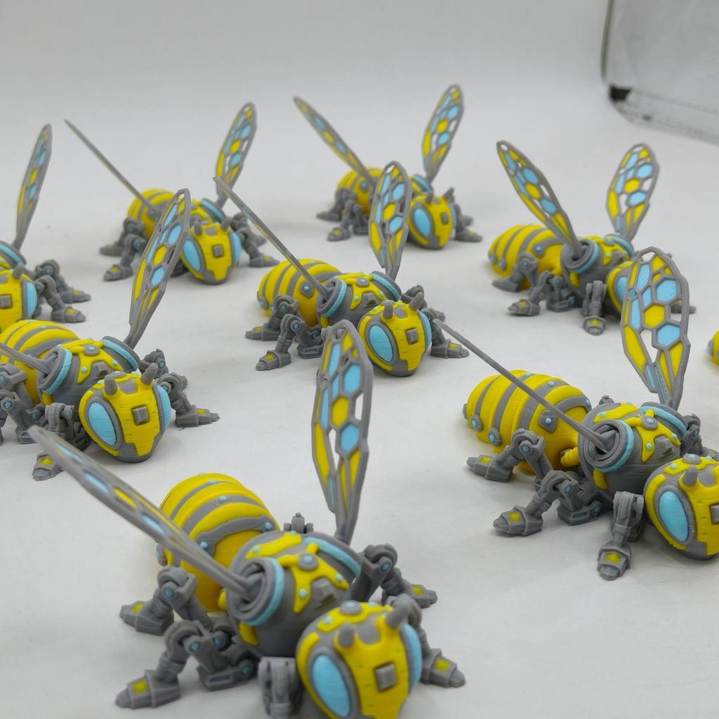 10cm 3D Printer Insect Bee Figure Model Movable Joints Simulation Mechanical Big Yellow Bee Toy Desktop Decorations