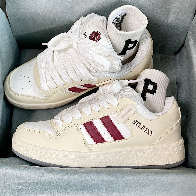 Hong Kong style niche design thick-soled little white shoes women's ins tide 2025 new couple versatile casual breadboard shoes women