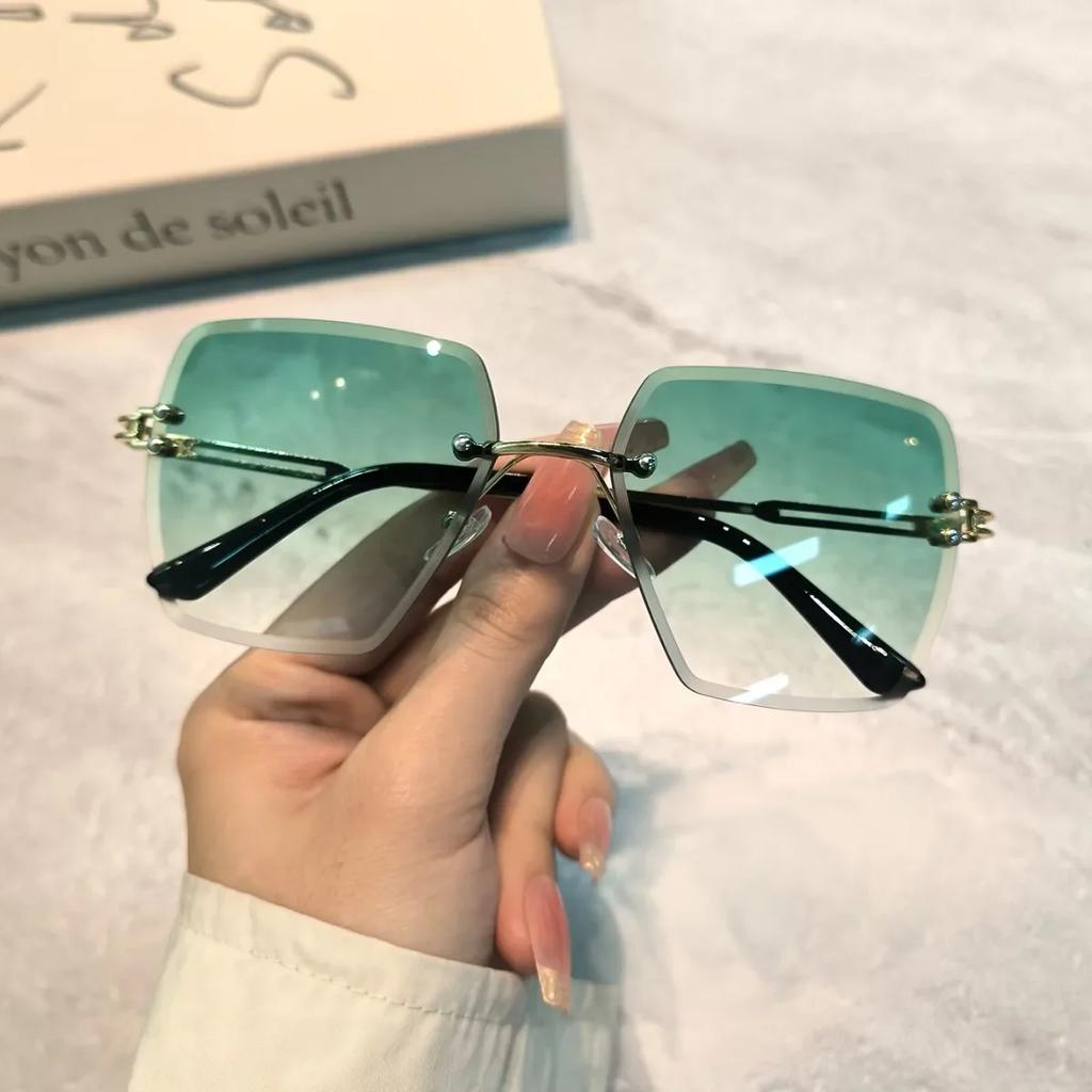 Square Rimless Sunglasses Fashion Glasses For Women Men Summer Gradient Sun Shades For Vacation Beach Travel