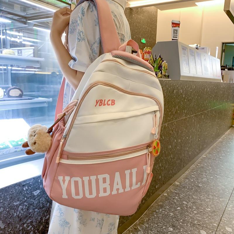 A Versatile Backpack for Junior and Senior High School Students, A Simple Yet Large-capacity Backpack, and A Lightweight Bag for Girls