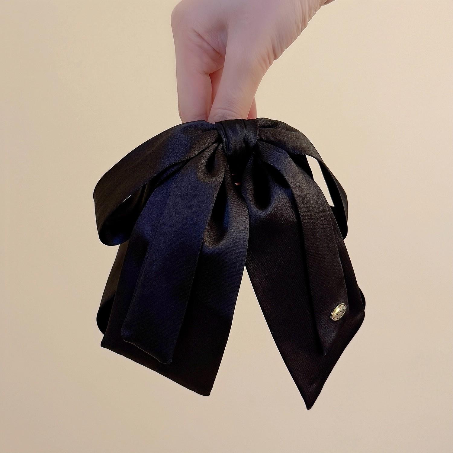 

Luxury Satin Black Bow Ponytail Claw Clip with Gold Label for Elegant Updo