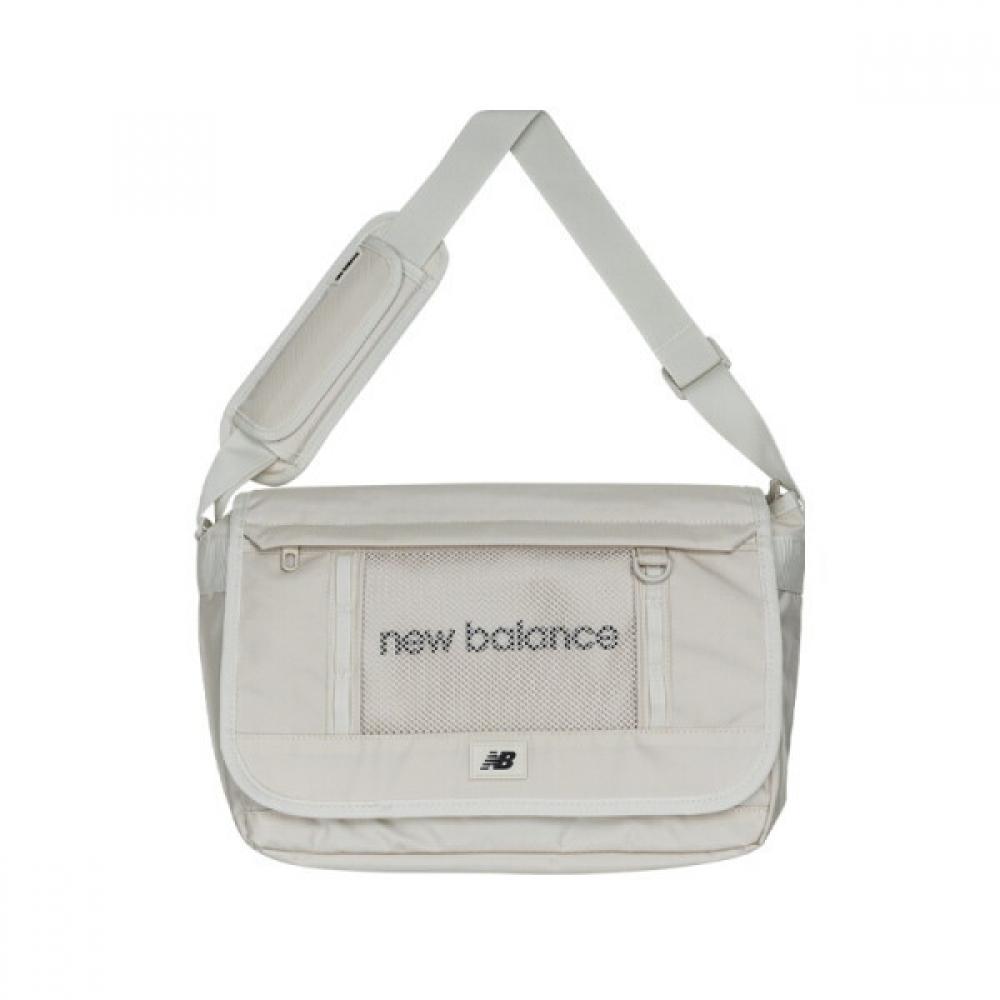 

New Balance 3d Messenger Bag Nbgcfss201 64 CREAM(64)