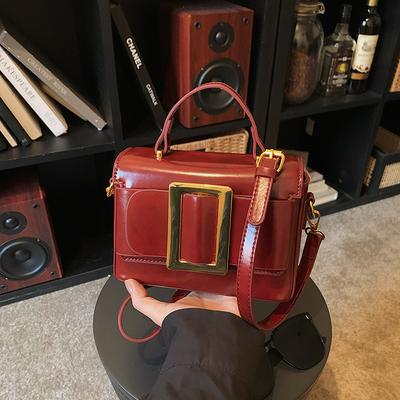 Retro Umhängetasche mit einem trendigen und luxuriösen Look, Einzel-Schulter-Design, Kleine quadratische Tasche