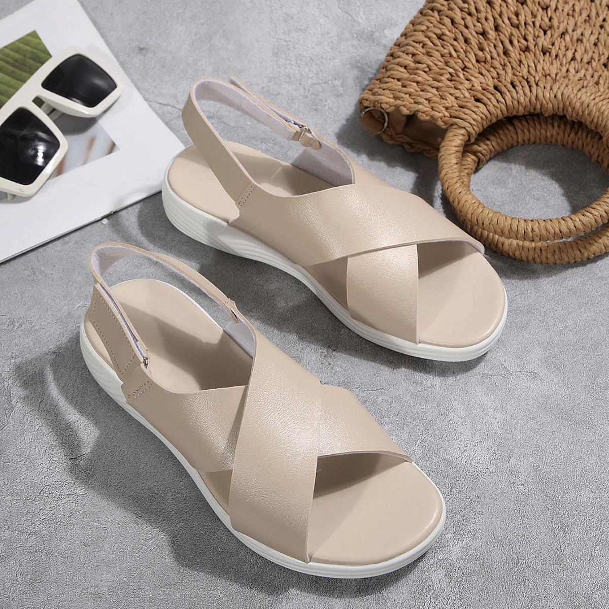 

Повседневные женские сандалии 2025 весна и лето новые на толстой подошве на плоском каблуке с открытым носком на липучке повседневные для внешней торговли большого размера женские сандалии 43