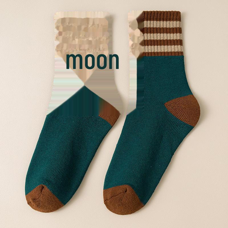 Three-Bar Striped Women's Mid-Tube Socks for Autumn/Winter - Warm, Thick Terry Trend 