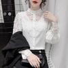 Frauen Spitze Blusen Blütenblatt Hülse Frauen Bluse Chic Taste Aushöhlen Blume Spitze Patchwork Weißes Hemd Top Weibliche Kleidung